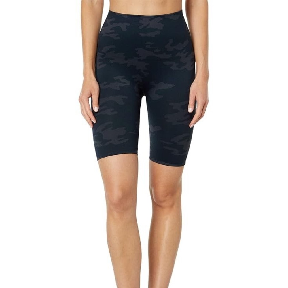 Spanx Look At Me Now Black Camo Camouflage High Waist Seamless Bike Shorts NWT